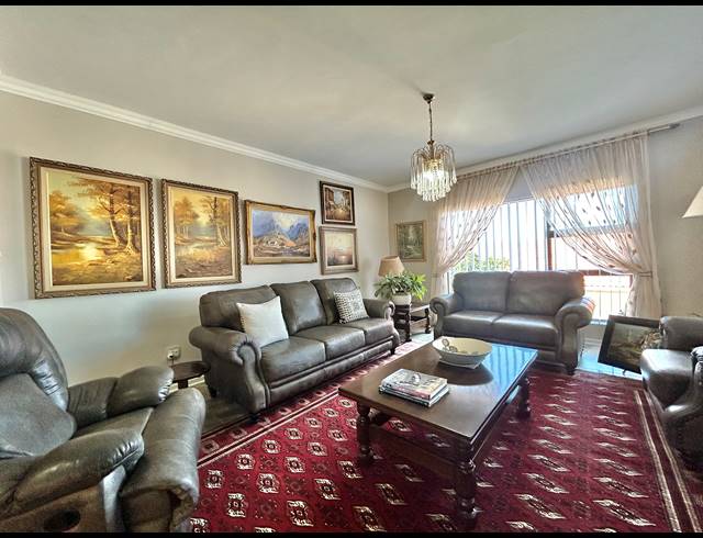 5 BEDROOM HOUSE FOR SALE IN WAVECREST